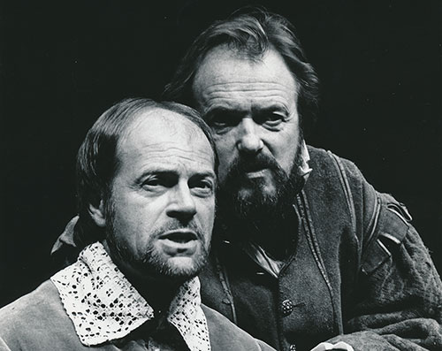 John Moreno as Shakespeare with James Bolam as Robert Green